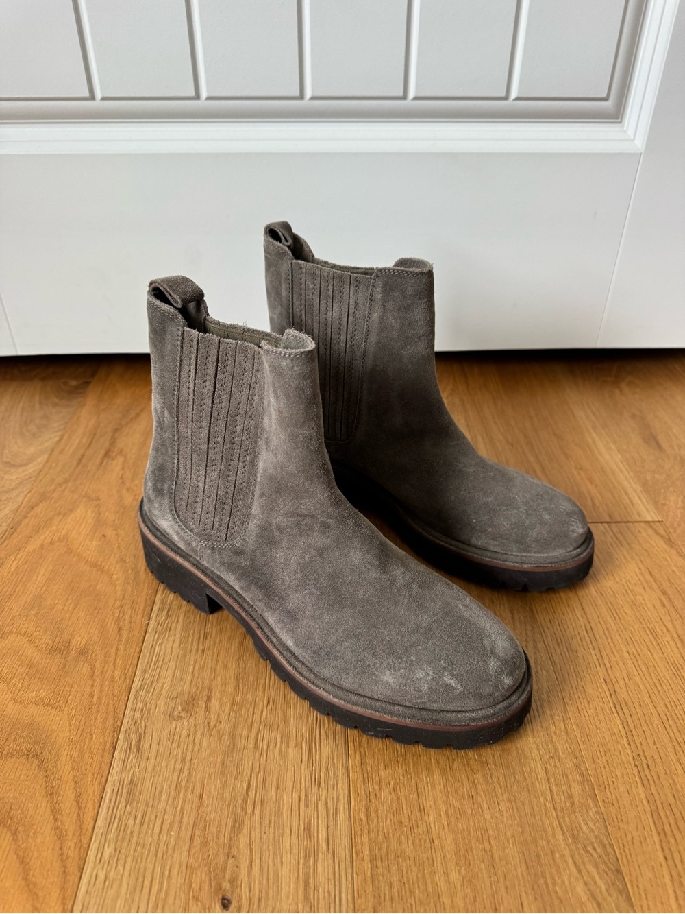 Women’s Seychelles Suede Chelsea Boots